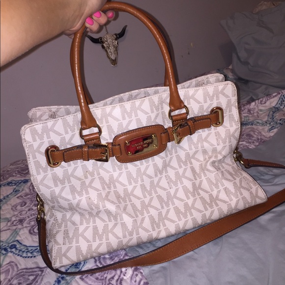 Sold MK purse - Picture 2 of 5